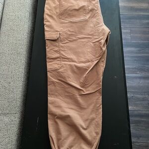 Terra & Sky Women’s Brown Cargo Pants